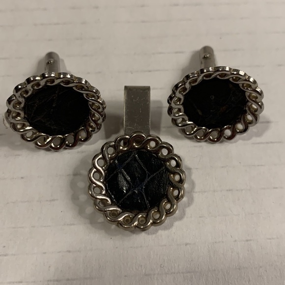 SILVER Tone Cuff Links w/ Tie Tack- leather inside- good condition- vintage - Picture 4 of 8